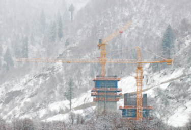 滇藏鐵路麗香段金沙江特大橋建設(shè)使用起重滑車